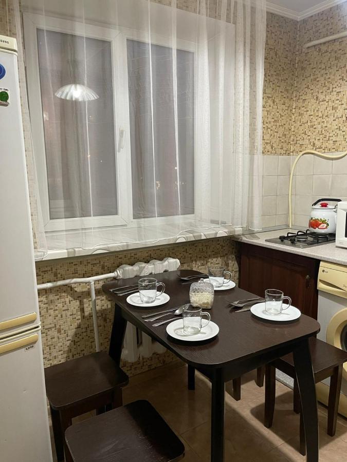 Квартира Рядом Арбата, Гоголя 92 Almaty Exterior foto