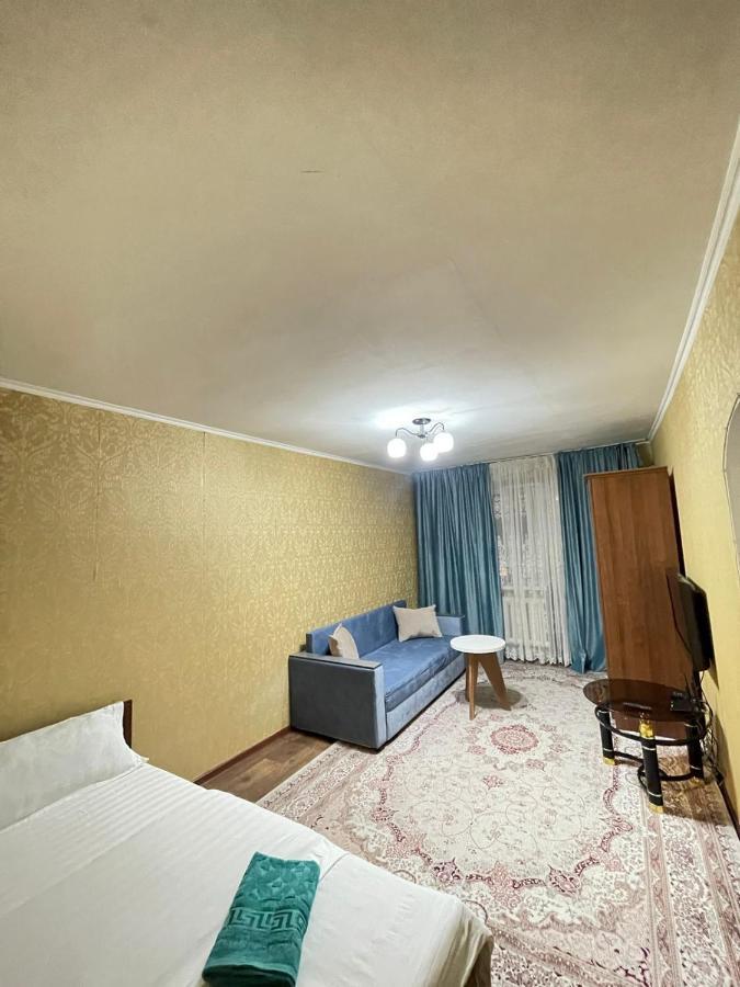 Квартира Рядом Арбата, Гоголя 92 Almaty Exterior foto